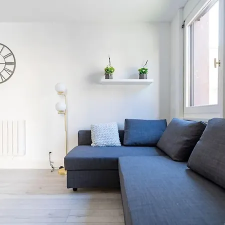 Plein Centre-ville T3 Refait A Neuf *