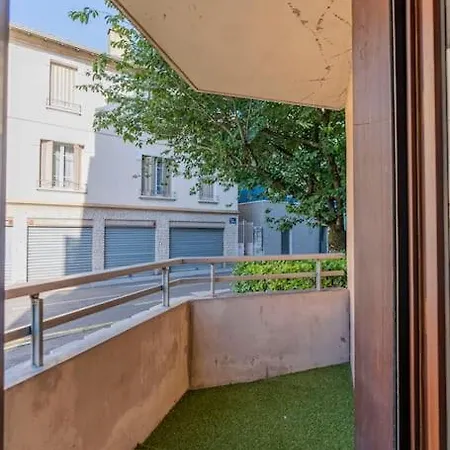 Plein Centre-ville T3 Refait A Neuf